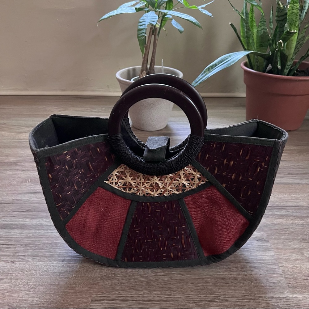 UNBRANDED Native Bag with Wood Handle